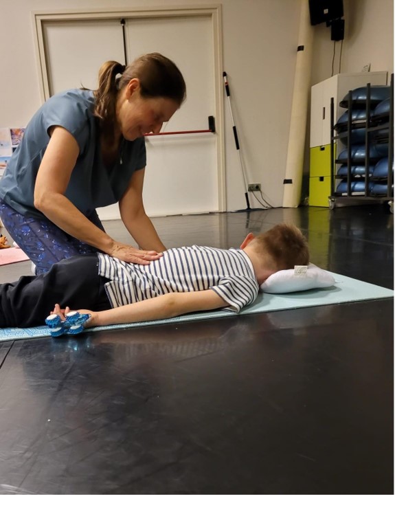 Kinderyoga bij Dans-à-Lon in Best Ontspannen. rust en vertrouwen bij kinderyoga"